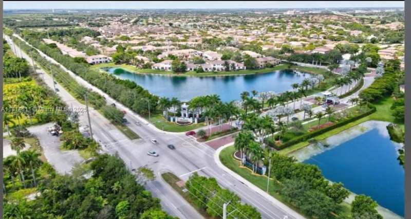 2967 NE 42nd Ave, Homestead FL 33033