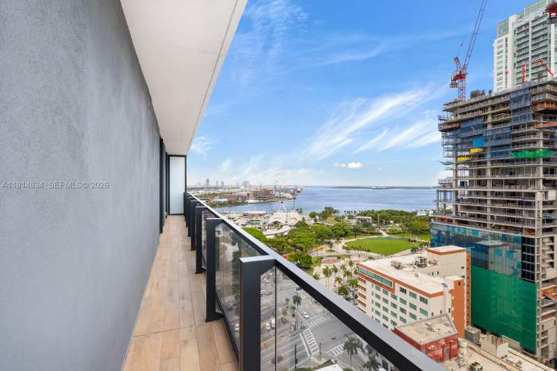 398 NE 5th St # 1518, Miami FL 33132