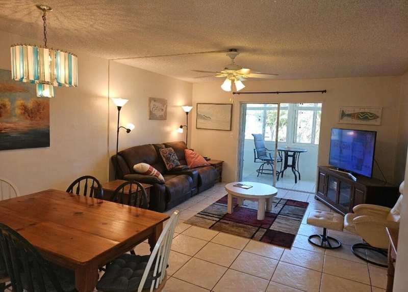 2581 N Garden 202 Drive N # 202, Lake Worth FL 33461