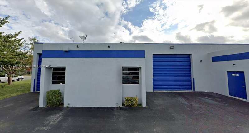 13552 SW 129th St, Miami FL 33186