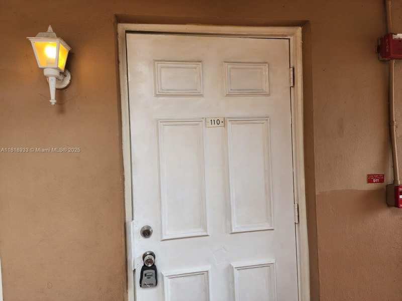 241 SE 9th Ave # 110, Pompano Beach FL 33060