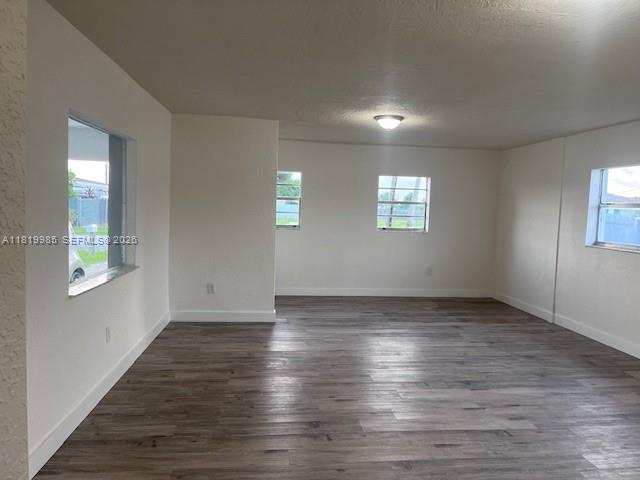 21221 SW 120 AVE, Miami FL 33177