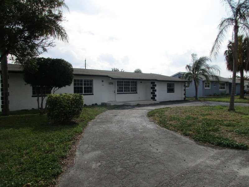 806 Minnesota Street, Lantana FL 33462