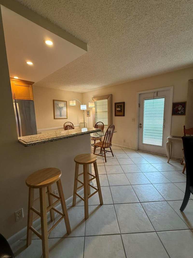 1046 Wolverton C, Boca Raton FL 33434