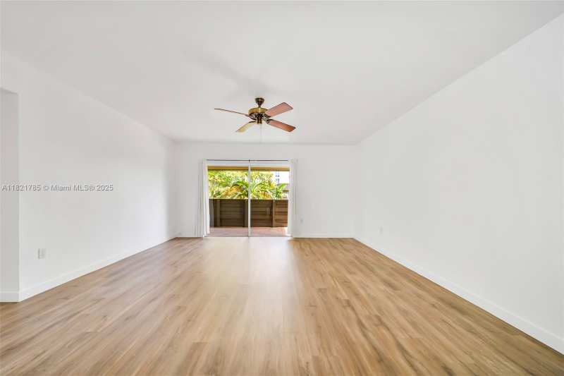 8335 SW 72nd Ave # 315D, Miami FL 33143
