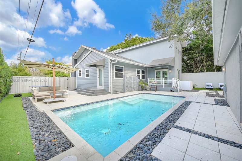 150 NE 50 # A, Miami FL 33137