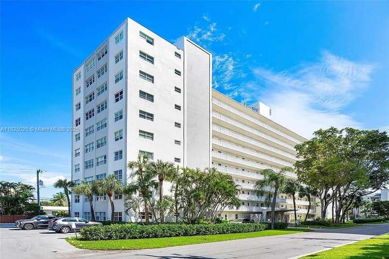 2555 NE 11th St # 509, Fort Lauderdale FL 33304