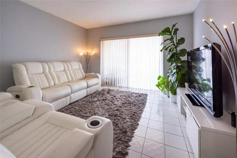 3850 Washington Street # 710, Hollywood FL 33021