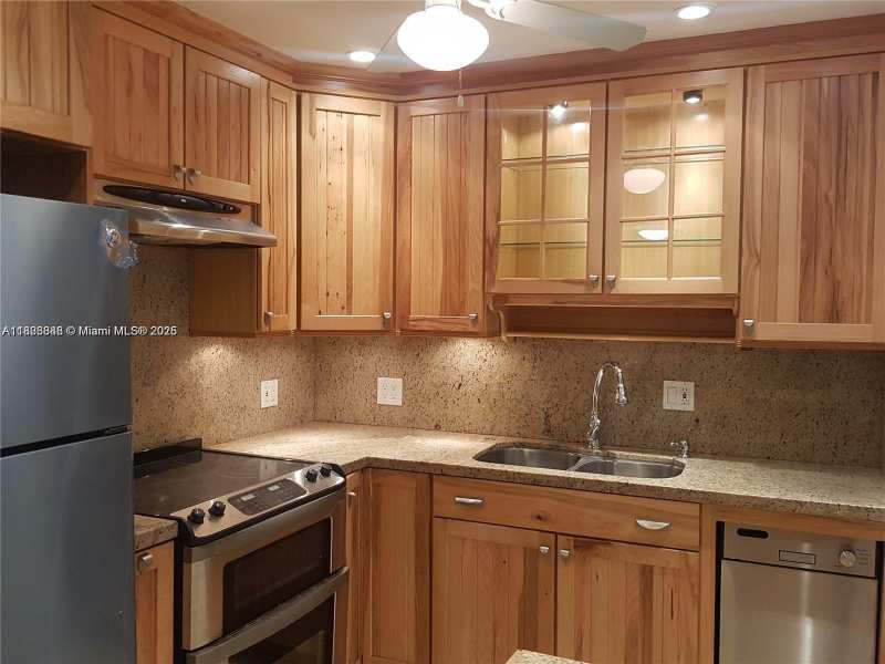 253 S Cypress Rd # 237, Pompano Beach FL 33060