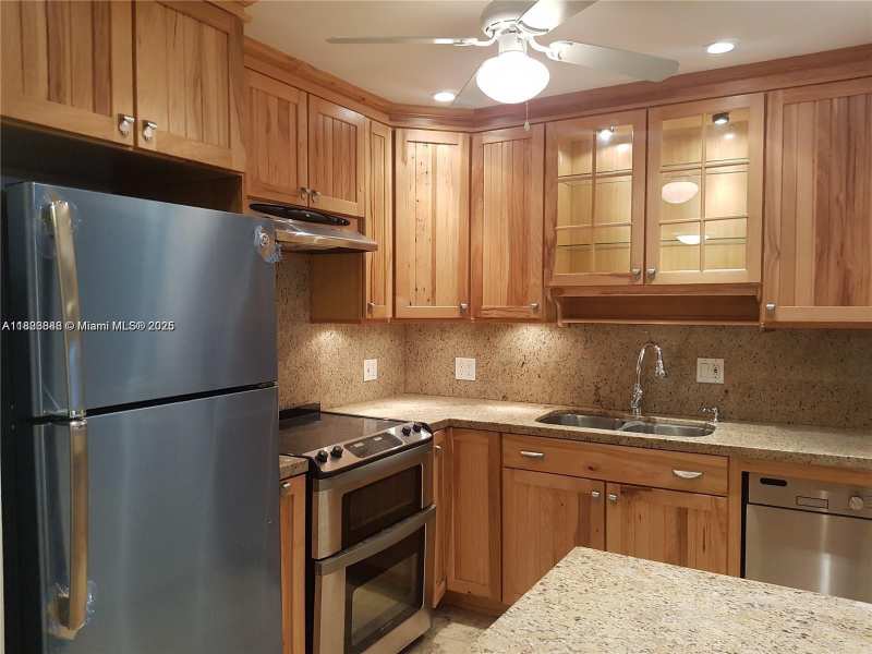 253 S Cypress Rd # 237, Pompano Beach FL 33060