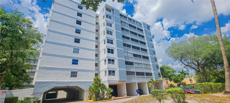3301 Spanish Moss Ter # 609, Lauderhill FL 33319