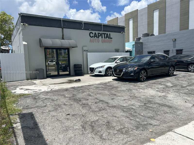 3624 NW 36th St, Miami FL 33142