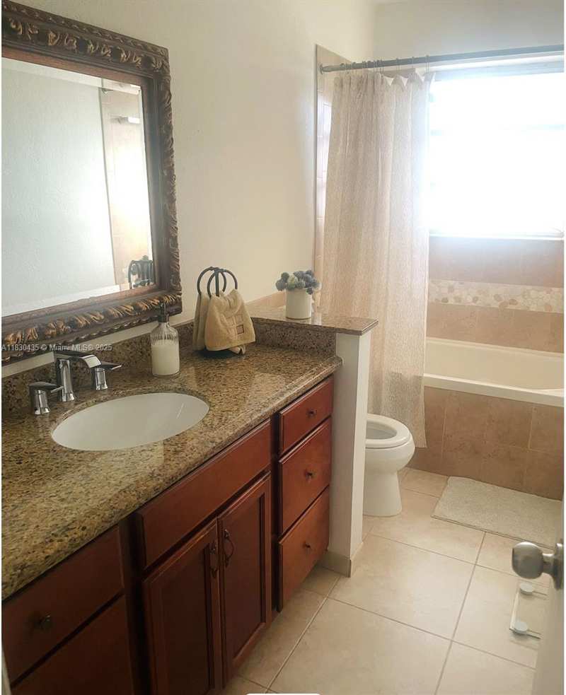 6790 SW 10th Ct, Pembroke Pines FL 33023