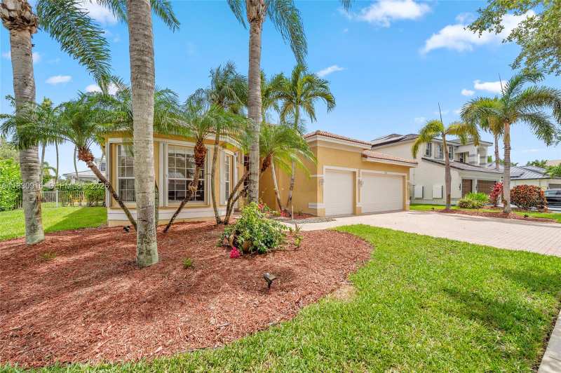 19442 SW 39th St, Miramar FL 33029