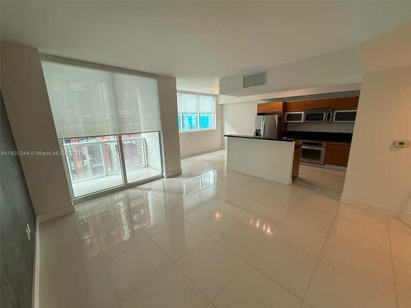 244 Biscayne Blvd # 908, Miami FL 33132