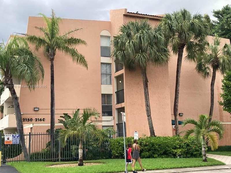 2160 SW 16th Ave # 421, Miami FL 33145