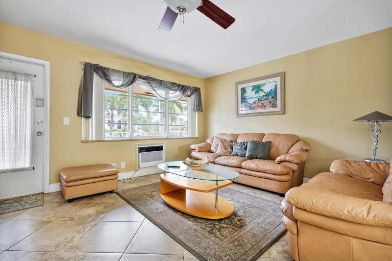 500 Layne Boulevard # 18, Hallandale Beach FL 33009