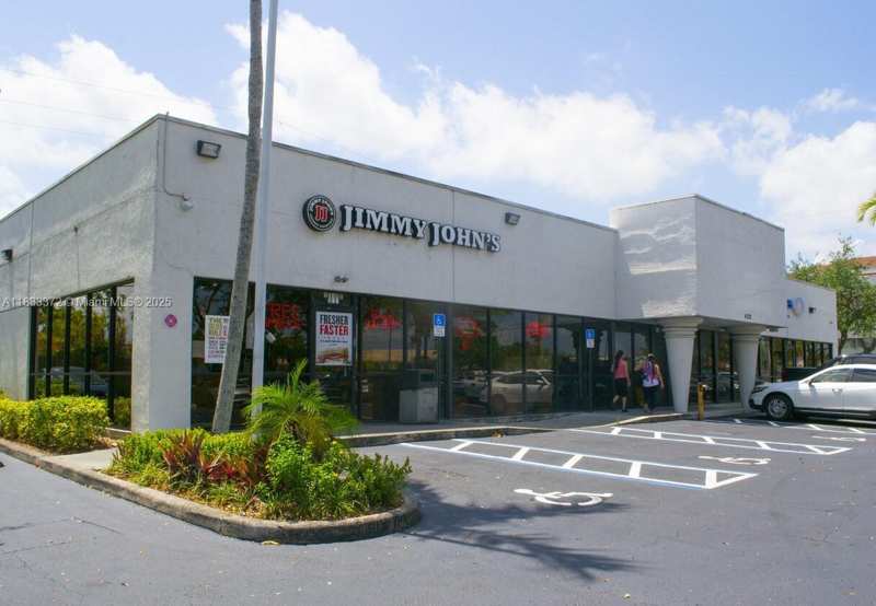 4322 Hollywood Blvd, Hollywood FL 33021