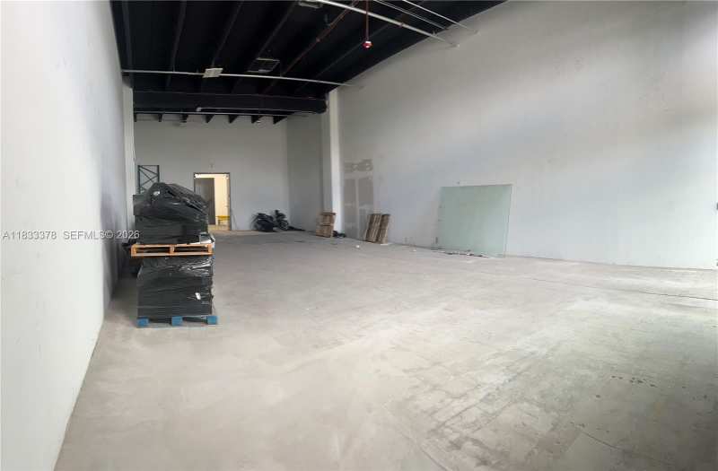2300 W 8th Ave # 7, Hialeah FL 33010