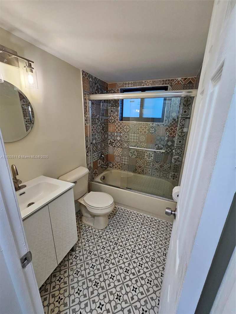 46 NW 35th St # 2, Miami FL 33127