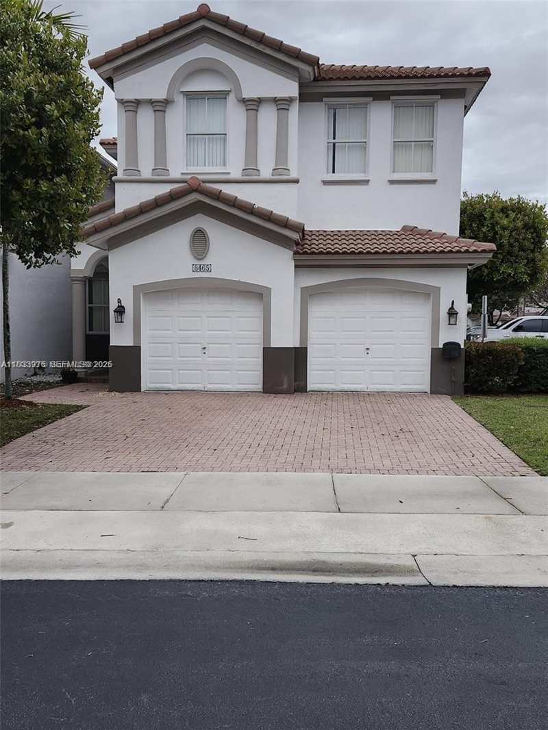 8465 NW 108th Path, Doral FL 33178