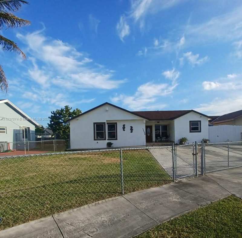 12554 SW 211th Ter, Miami FL 33177