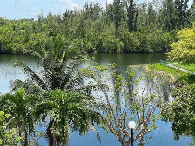 8200 SW 210th St # 308, Cutler Bay FL 33189