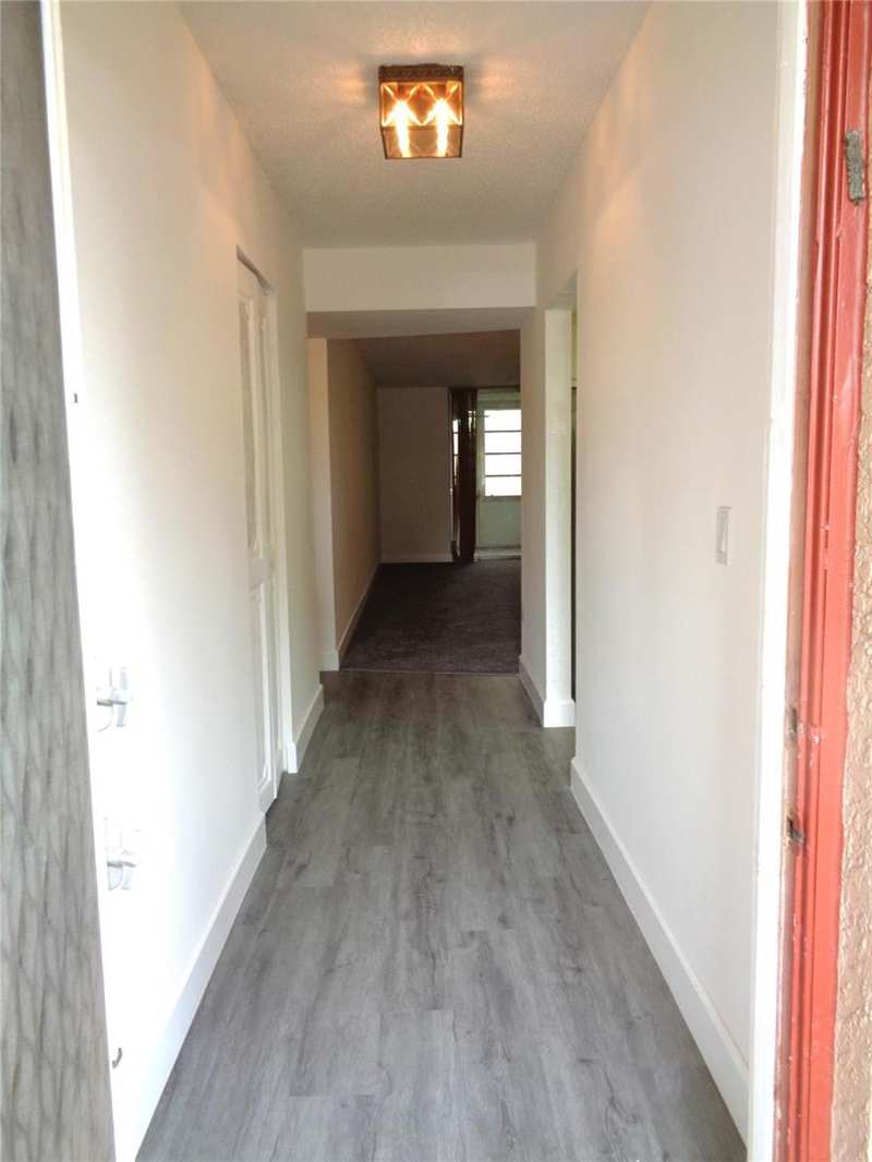 7320 Lake Circle Drive # 101, Margate FL 33063