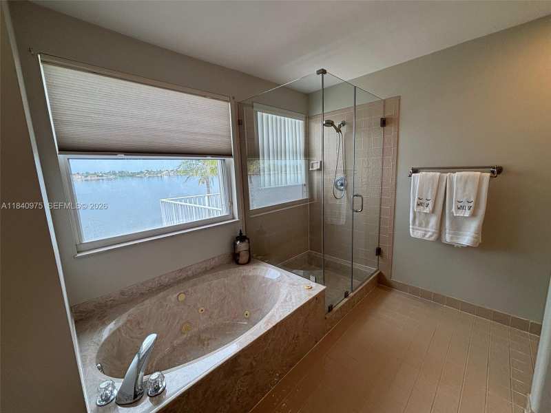 18265 NW 12th St, Pembroke Pines FL 33029