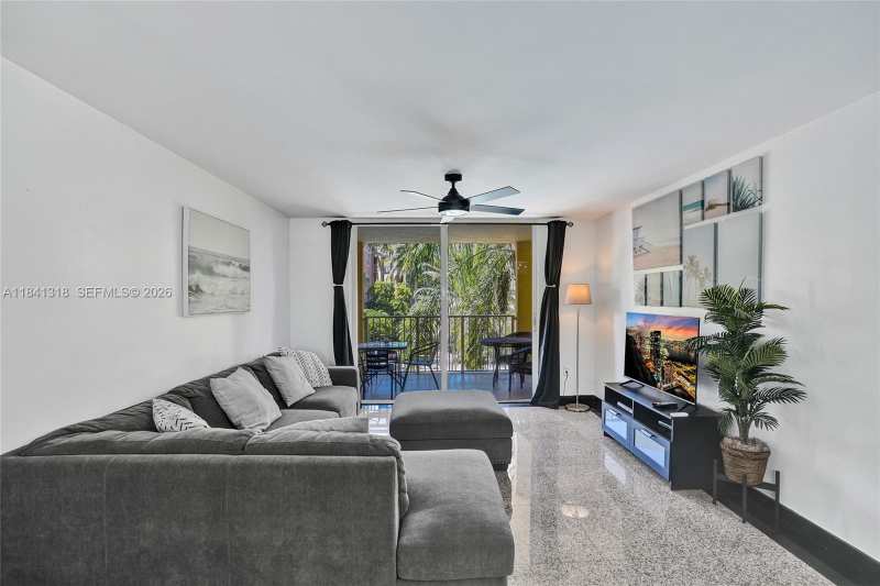 19701 E Country Club Dr # 5306, Aventura FL 33180