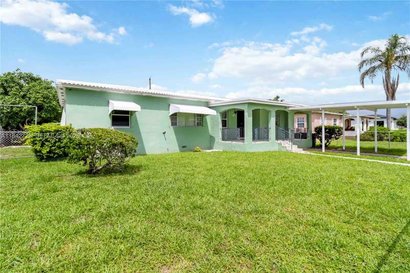 14520 Fillmore St, Miami FL 33176