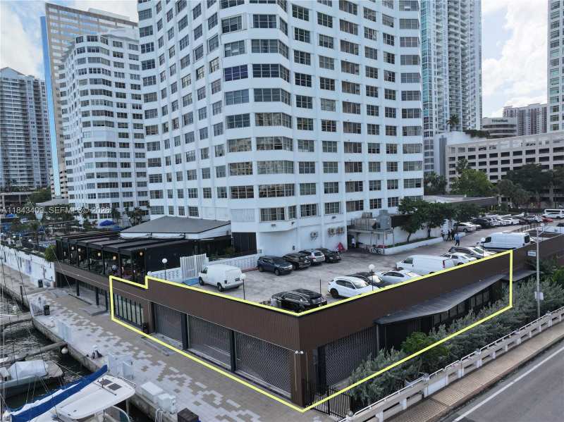 801 Brickell Bay Dr, Miami FL 33131