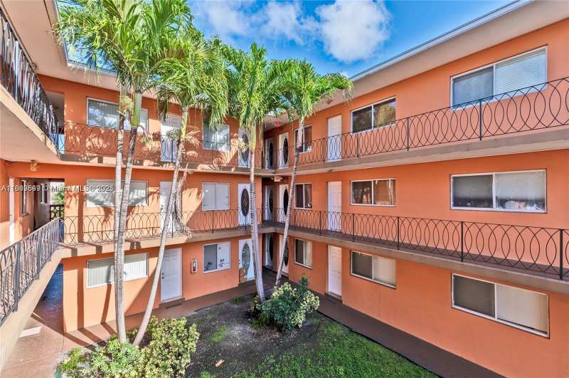 2330 NW 11th St # 47, Miami FL 33125