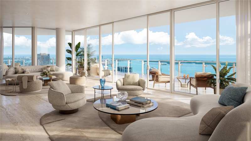 24 SW 4th St # 601, Miami FL 33131