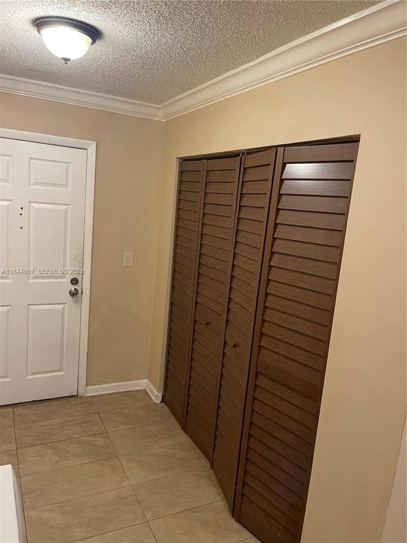 9359 Fontainebleau Blvd # F301, Miami FL 33172