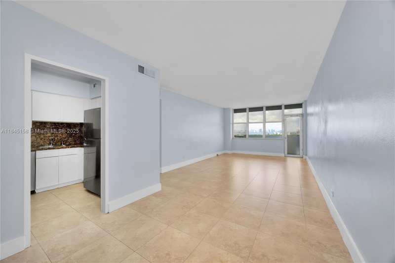 7441 Wayne Ave # 15E, Miami Beach FL 33141