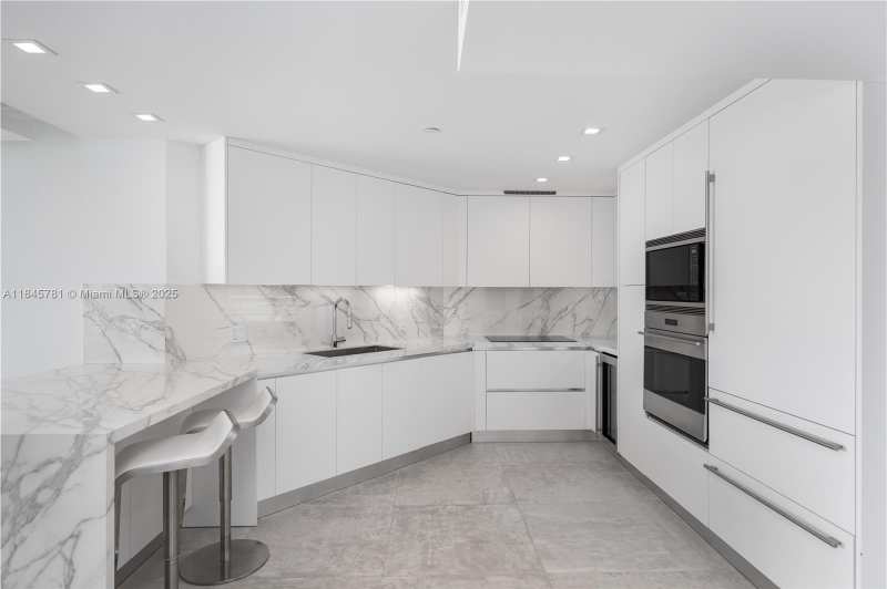 1800 Sunset Harbour Dr # 1515, Miami Beach FL 33139