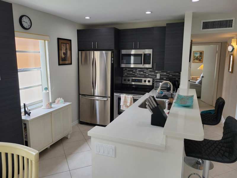 662 Burgundy N, Delray Beach FL 33484