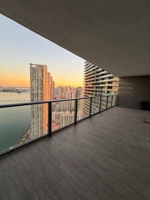 650 NE 32nd St # 4406, Miami FL 33137
