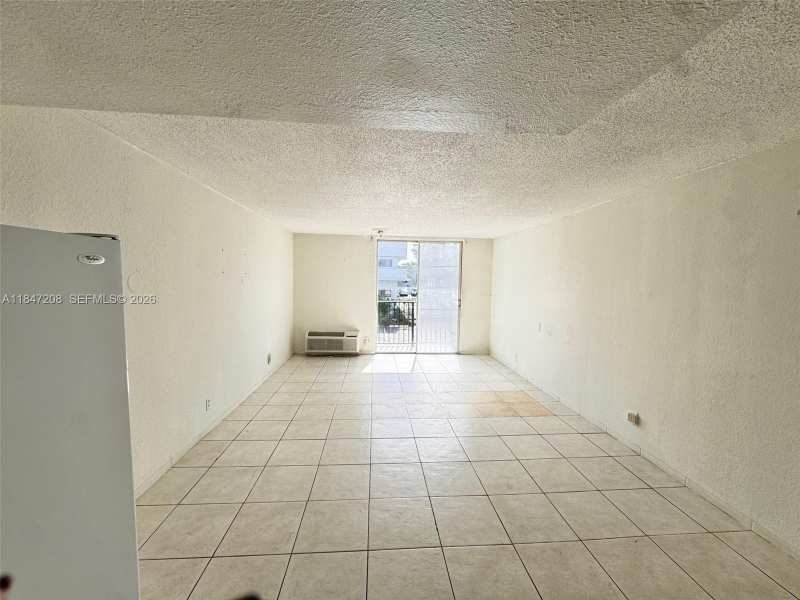 16450 NW 2nd Ave # 207, Miami FL 33169