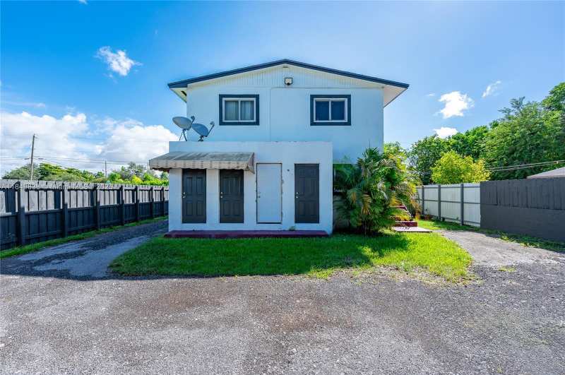 520 SW Krome Ter # 1, Homestead FL 33030