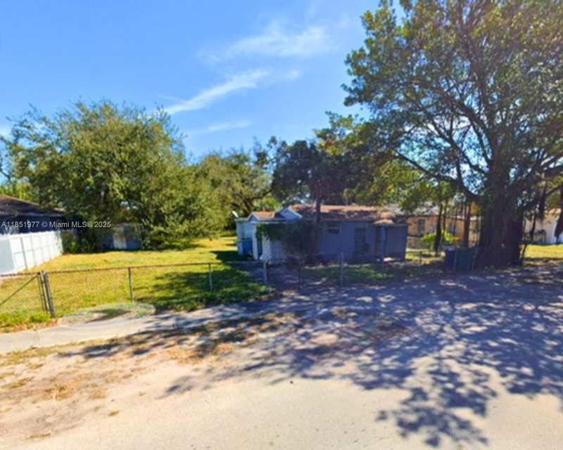 4501 NW 33rd Ave, Miami FL 33142