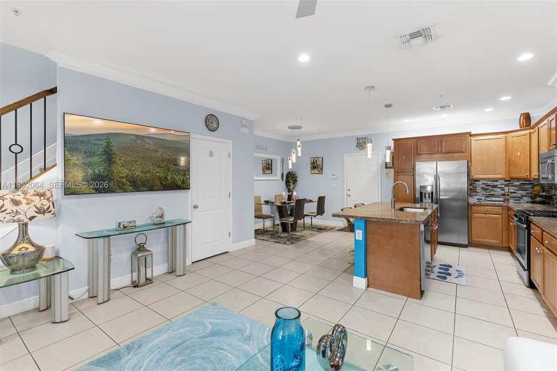 3331 NW 125th Way, Sunrise FL 33323