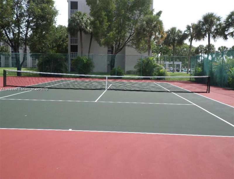 1100 NW 87th Ave # 104, Coral Springs FL 33071