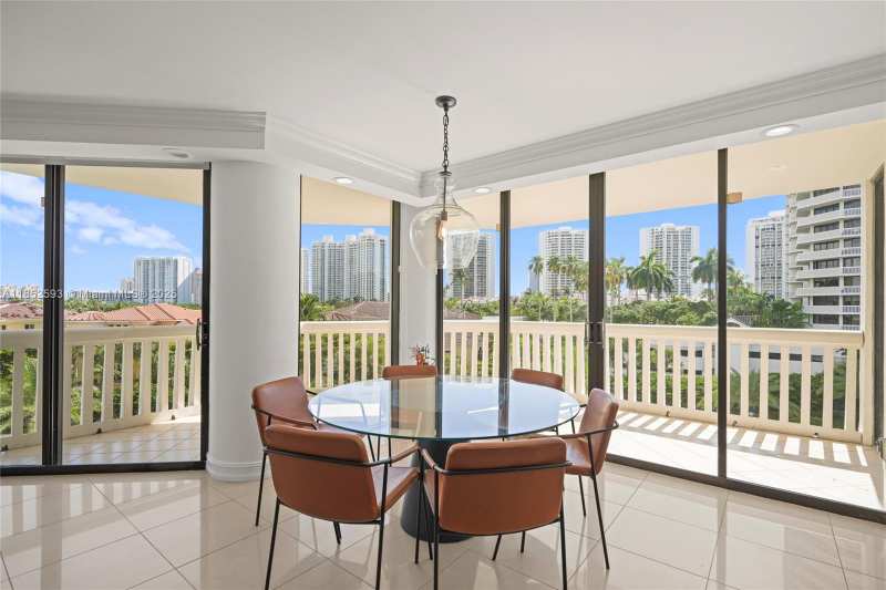 1000 W Island Blvd # 504, Aventura FL 33160