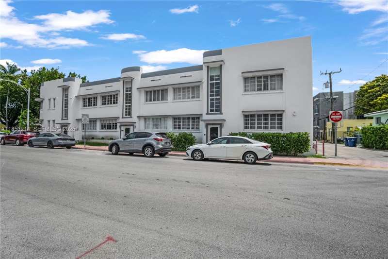810 7th St # 107, Miami Beach FL 33139