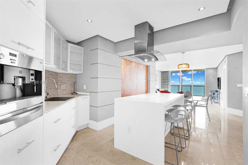 16699 Collins Ave # 1103, Sunny Isles Beach FL 33160