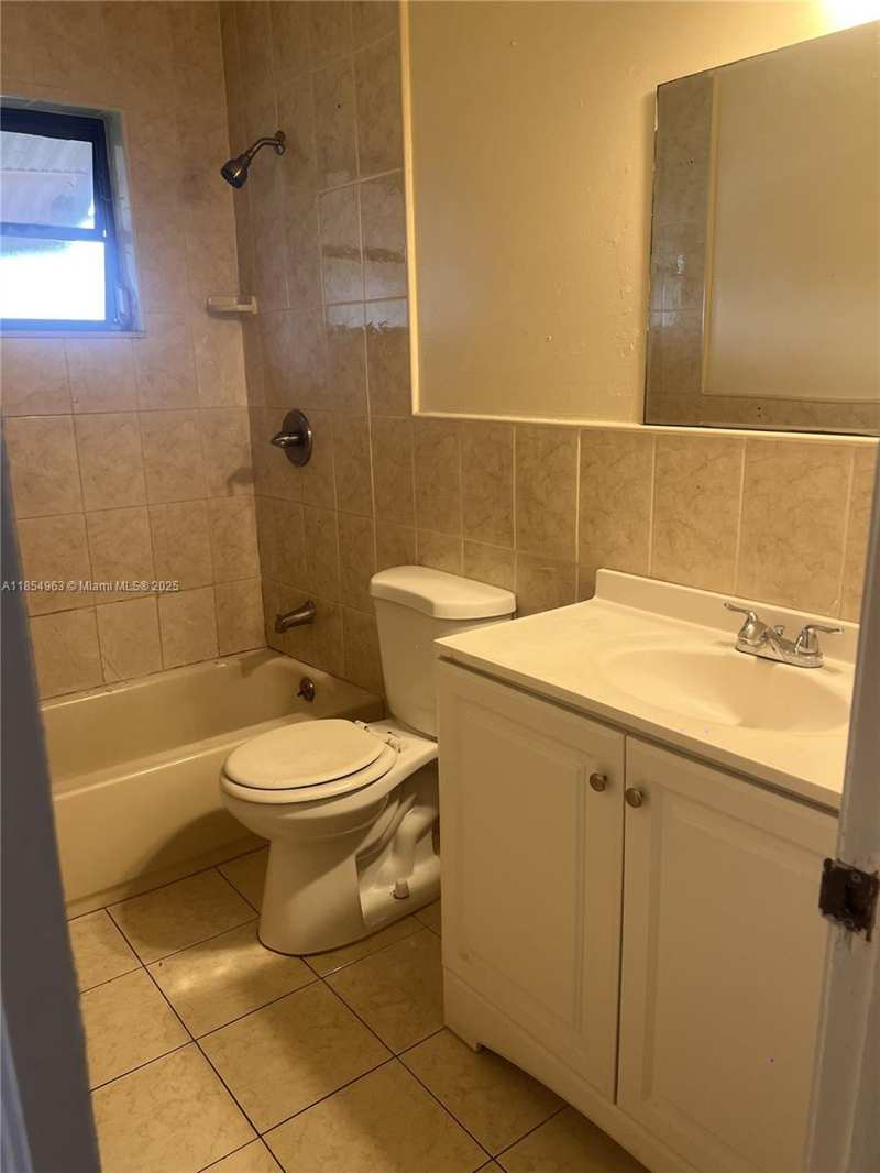 6150 Dawson St # 0, Hollywood FL 33023