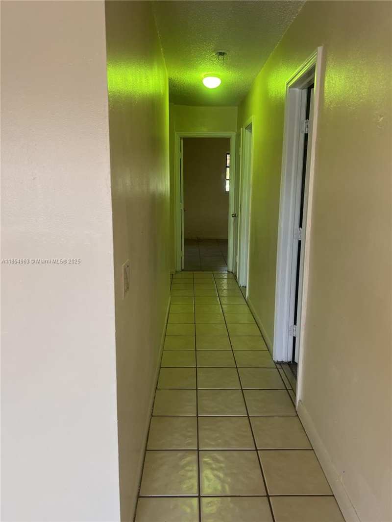 6150 Dawson St # 0, Hollywood FL 33023
