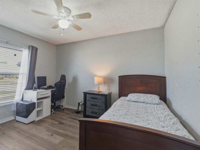5928 Ithaca Circle W, Lake Worth FL 33463